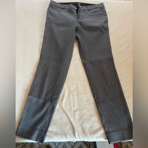 Banana Republic Women’s Capris Sloan Fit Size 4 Gray and Black